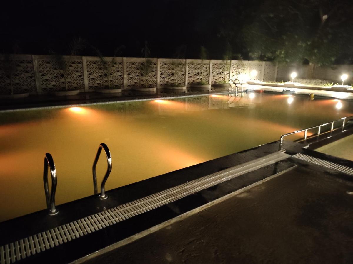 Silent Valley Resort Thane Exterior photo